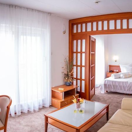 דובוי Hotel Integra מראה חיצוני תמונה