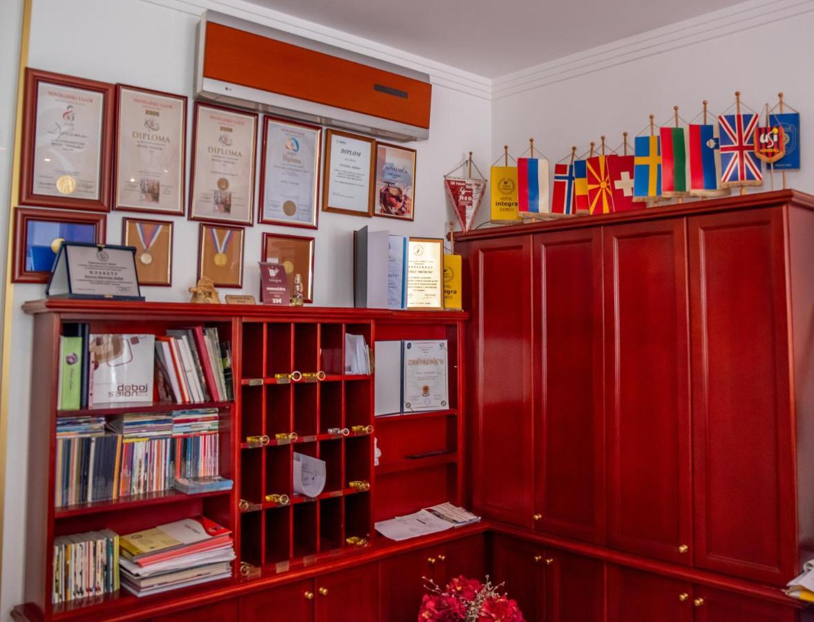 דובוי Hotel Integra מראה חיצוני תמונה